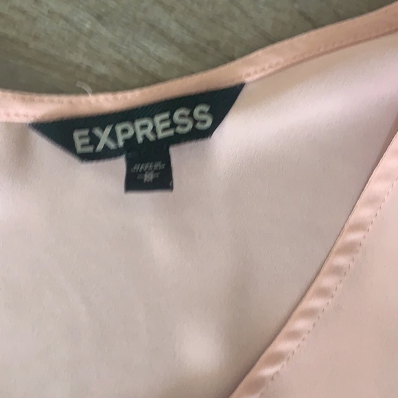 Short sleeve t-shirt. - Picture 2 of 3